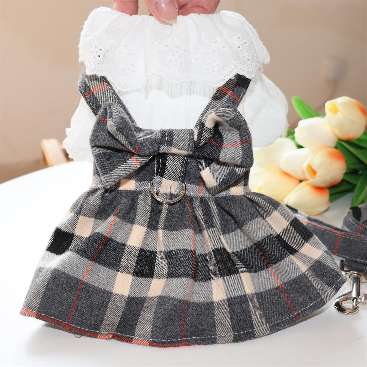 Dog spring summer autumn skirt with lead rope net red princess dress summer dress Teddy bear pet cat clothes