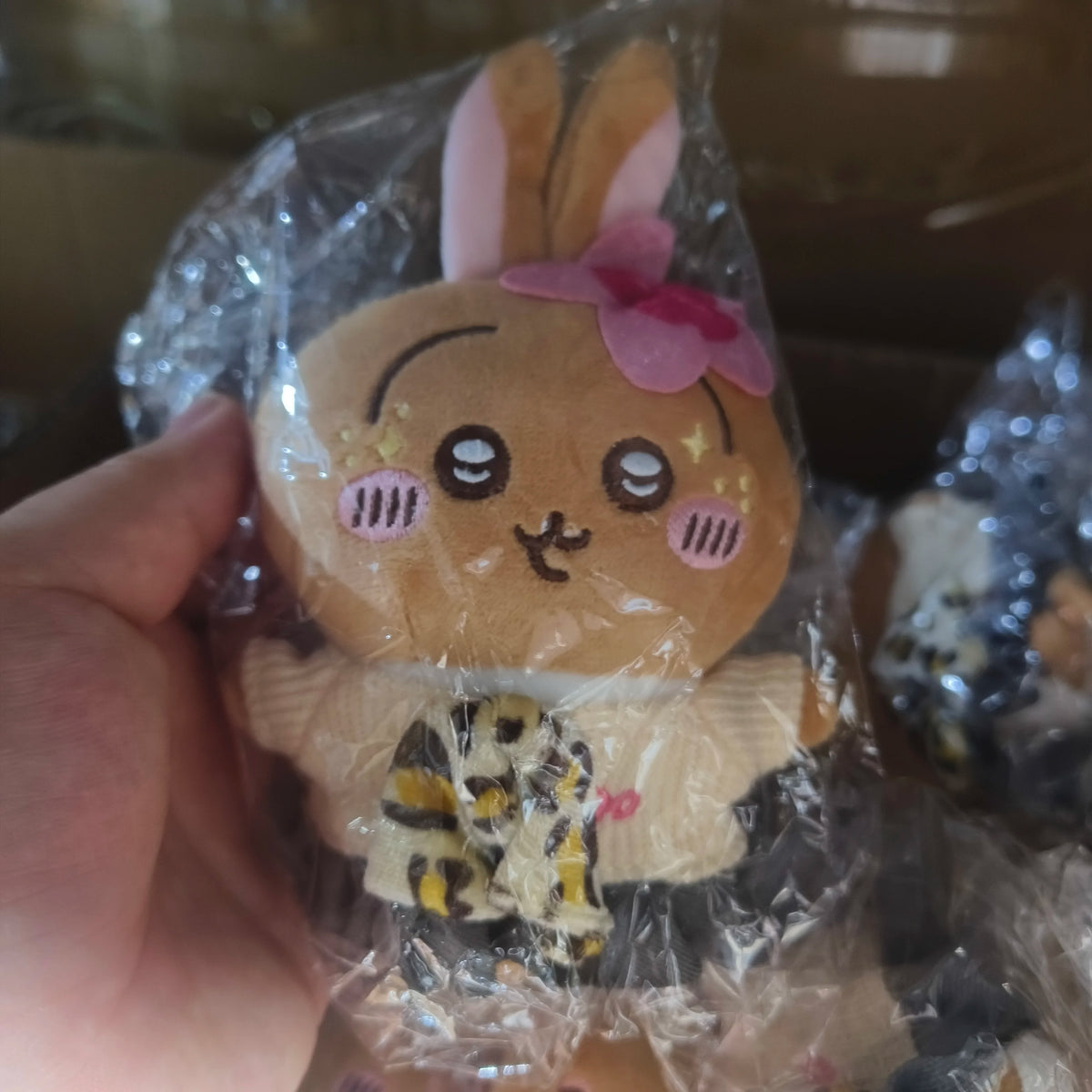 Hachiware & Usagi Leopard Print Plush Keychain