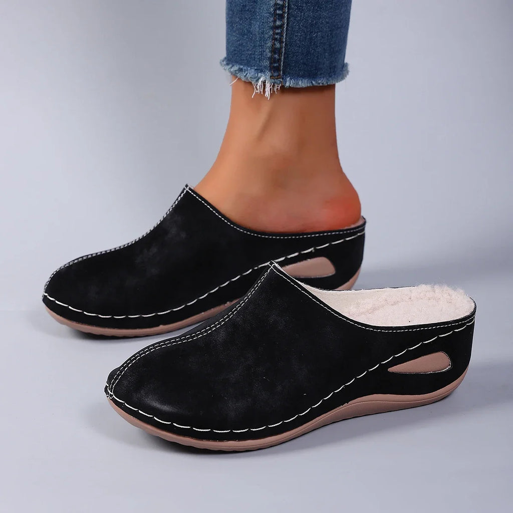 2025 Summer Women Slippers Beach Designer Shoes Women Casual Platform Sandals Comfortable Slip on Fashion Slippers Slides Women
