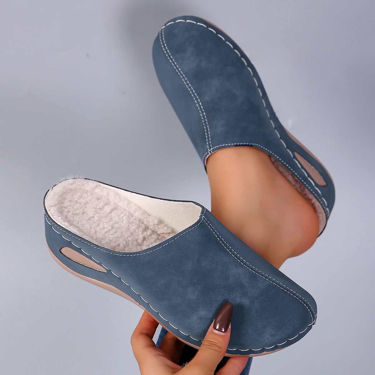 2025 Summer Women Slippers Beach Designer Shoes Women Casual Platform Sandals Comfortable Slip on Fashion Slippers Slides Women