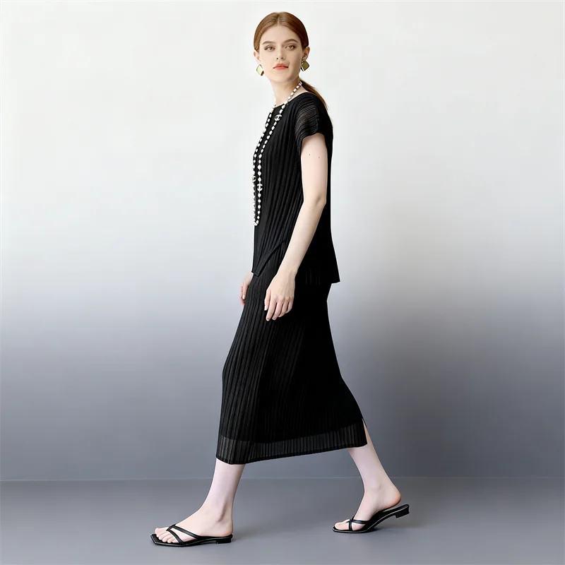 Miyake Pleated T-Shirt 2026 Summer Double-Layer Mesh Short-Sleeve Top Women's Stretch Skirt Simple Elegant Draped Commuter Set