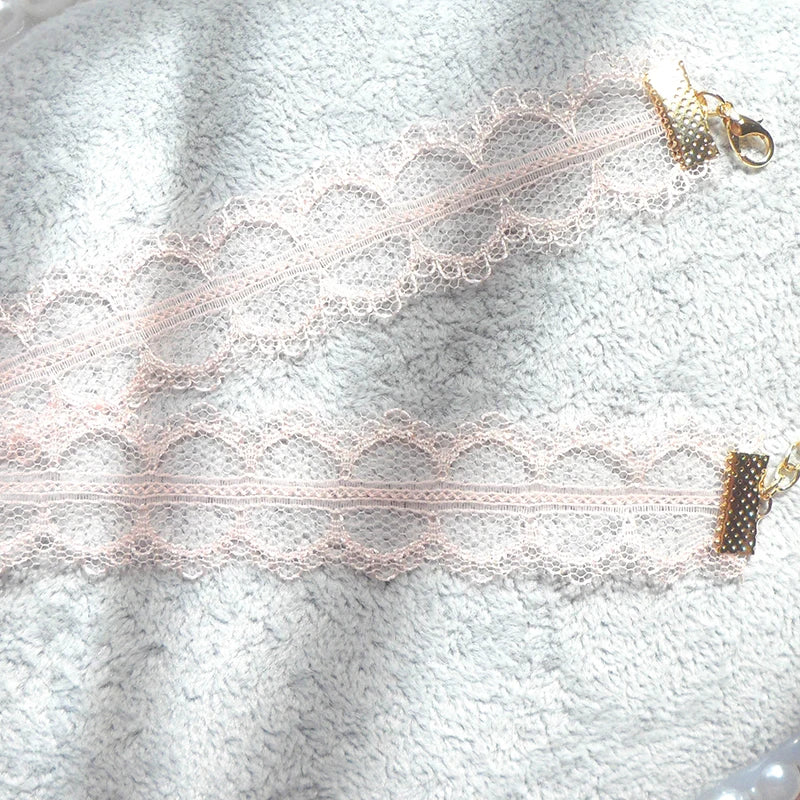 Women's Pink Lace Pearl Pendant Choker