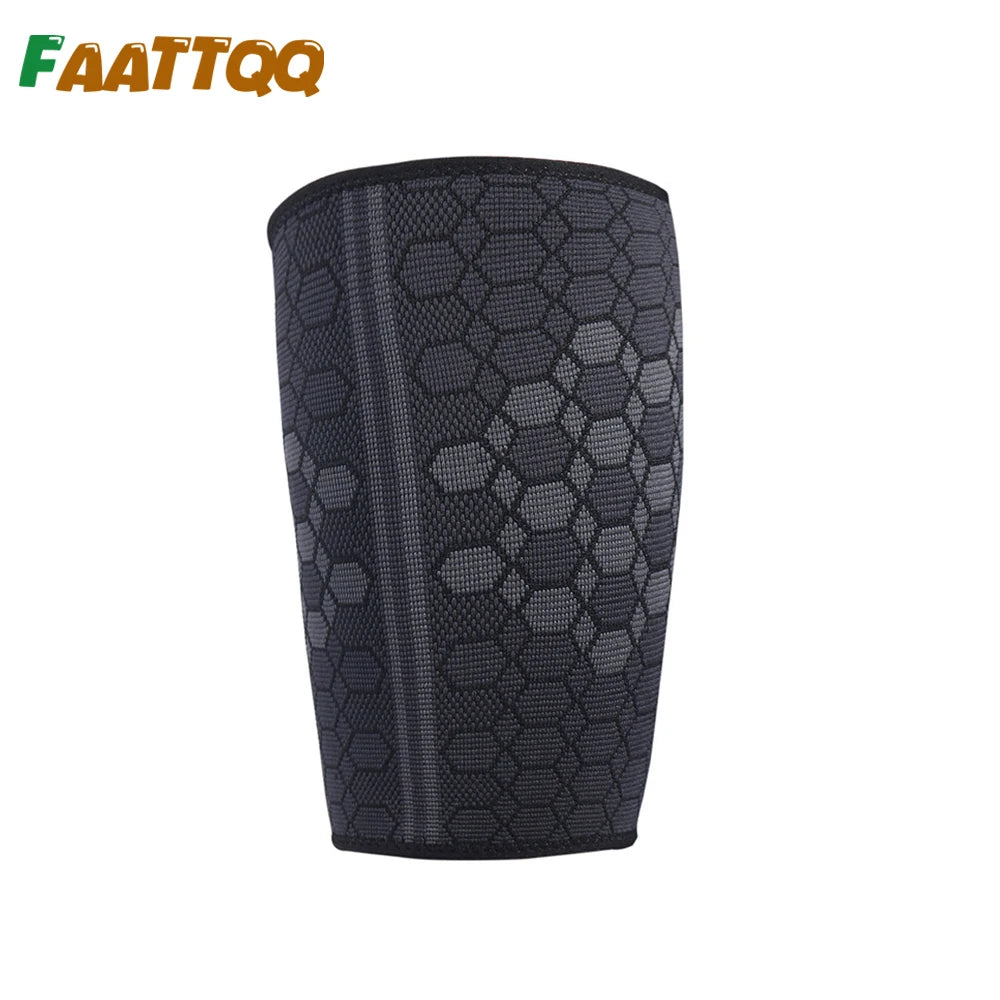 Thigh Compression Sleeve for Men Women, Hamstring Support Sports Compression Leg Sleeves for Improved Blood Circulation Recovery
