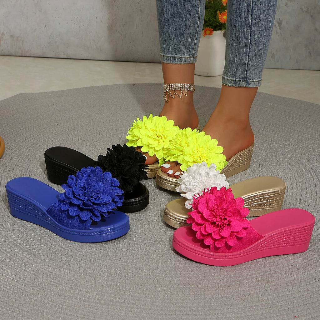 Women Fashion Slippers Platform Female Sandals Hollow Wedge Beach Shoes for Women Lightweight Slip on Slippers Slides Women