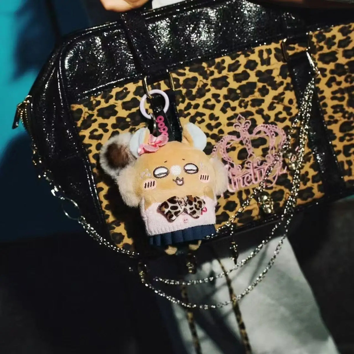 Hachiware & Usagi Leopard Print Plush Keychain