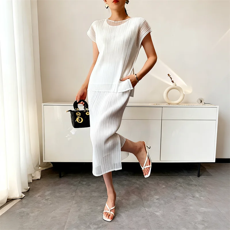 Miyake Pleated T-Shirt 2026 Summer Double-Layer Mesh Short-Sleeve Top Women's Stretch Skirt Simple Elegant Draped Commuter Set