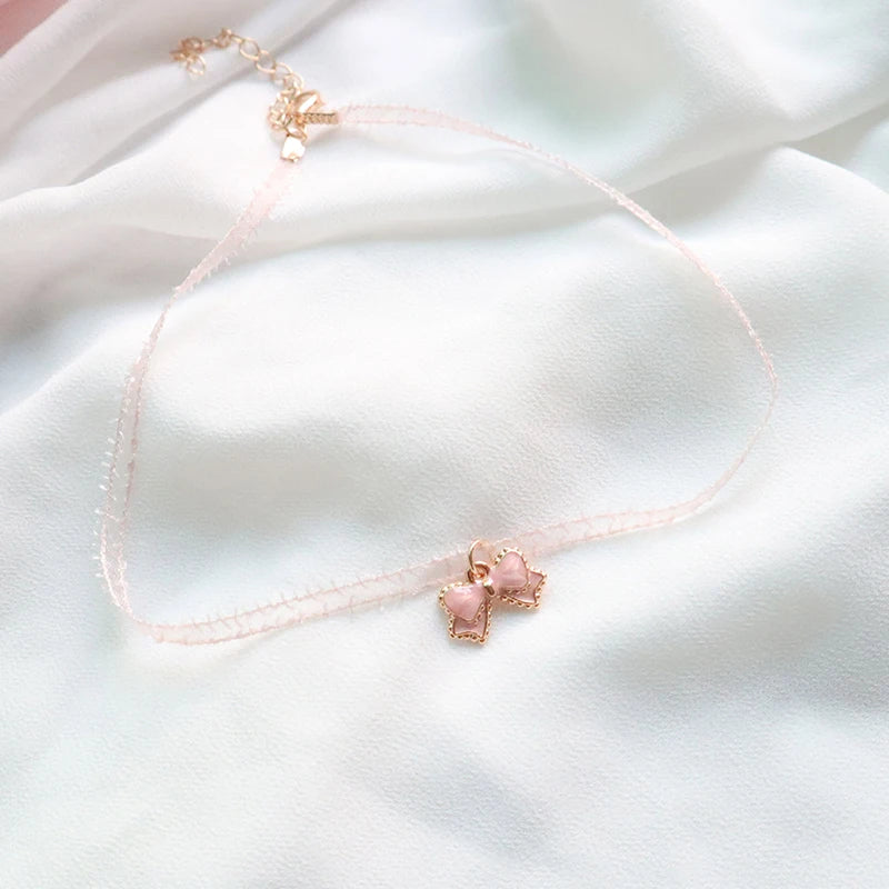 Women's Pink Lace Pearl Pendant Choker