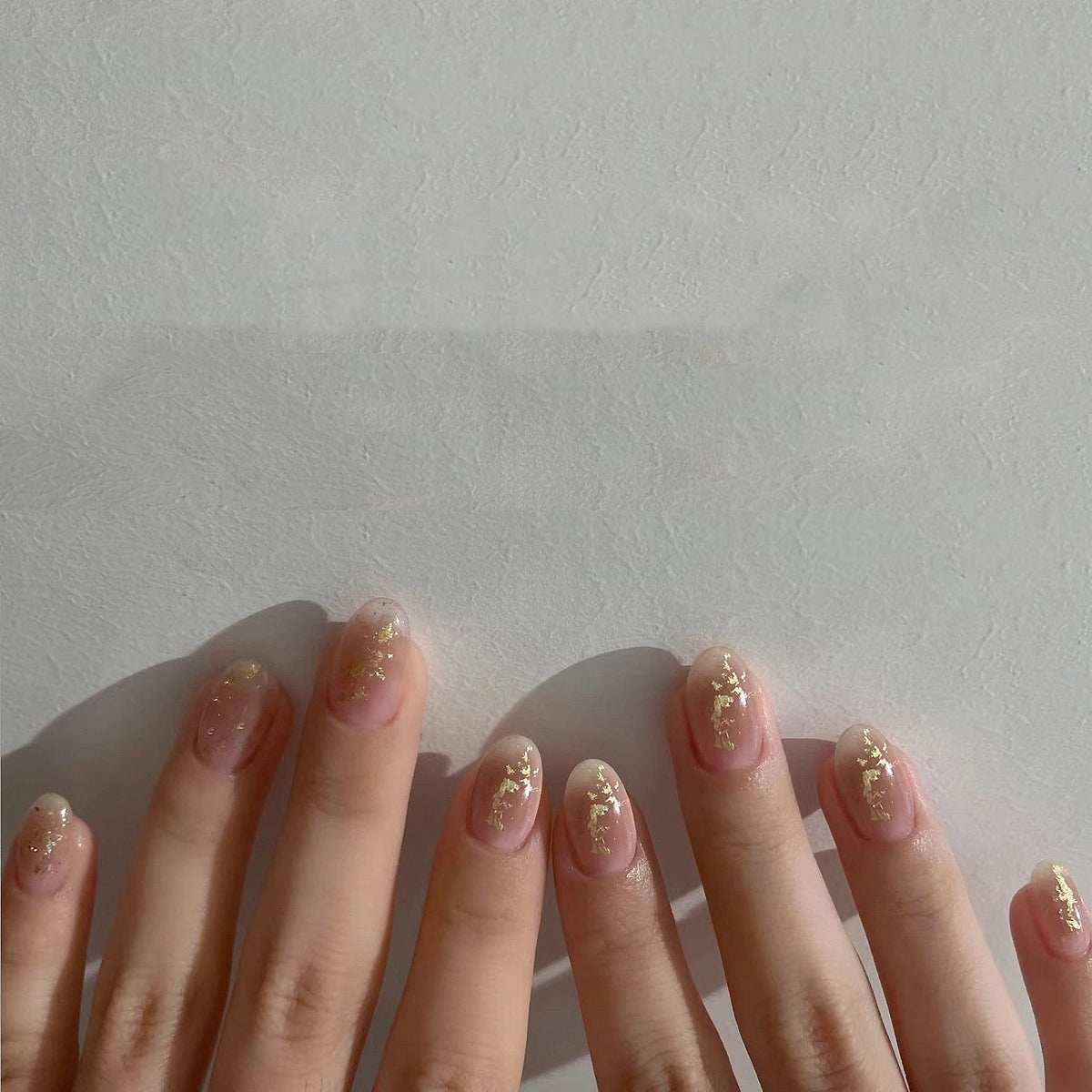 Light Pink Short Round Reusable Press-On Nails