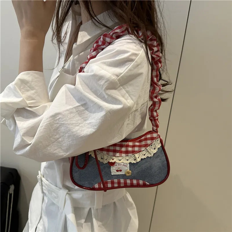 Contrast Lace Bow Pleated Shoulder Bag