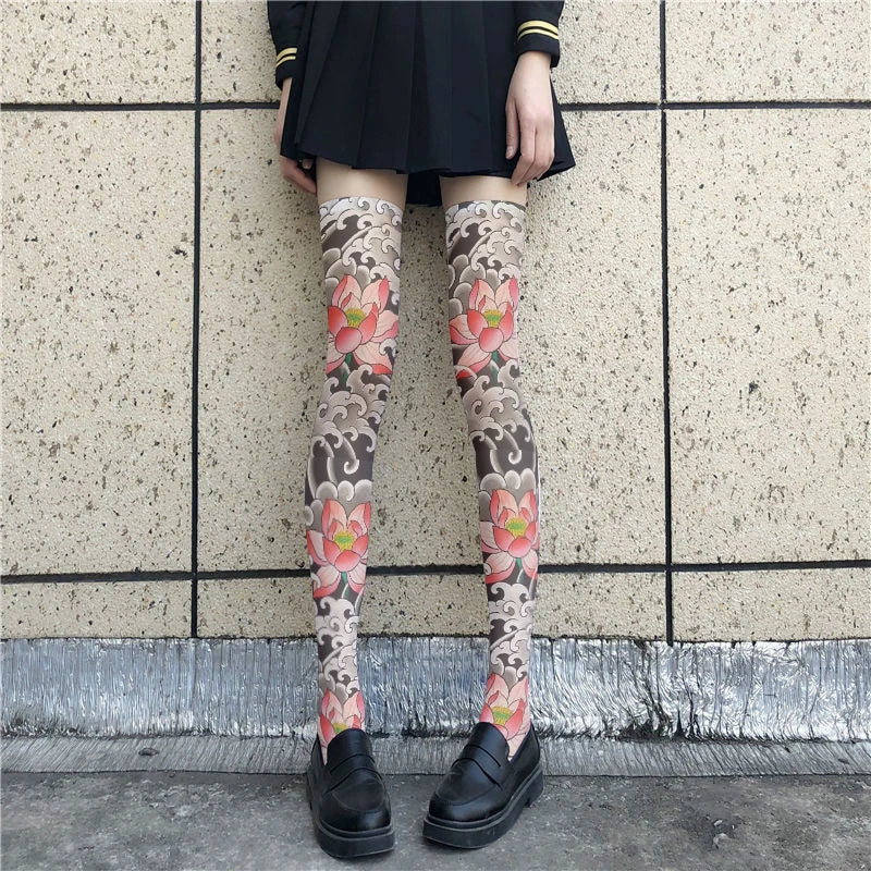 Newly designed tattoo thigh socks, fashion printed stockings, loli girls, Japanese sexy stockings, thin models, multiple sizes