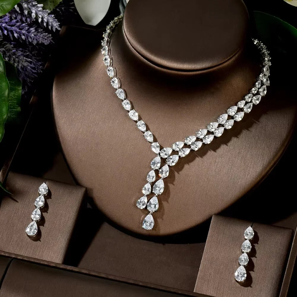 Women's Black Necklace, Earrings & Bracelet Set