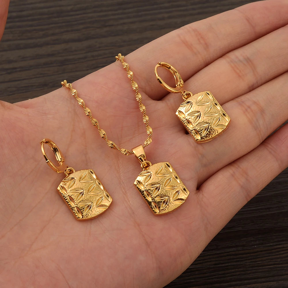 Women's Gold-Color Necklace & Earring Set