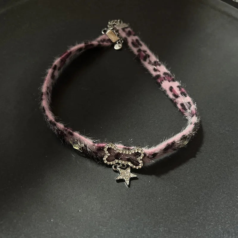 Women's Plush Leopard Star-Pendant Choker
