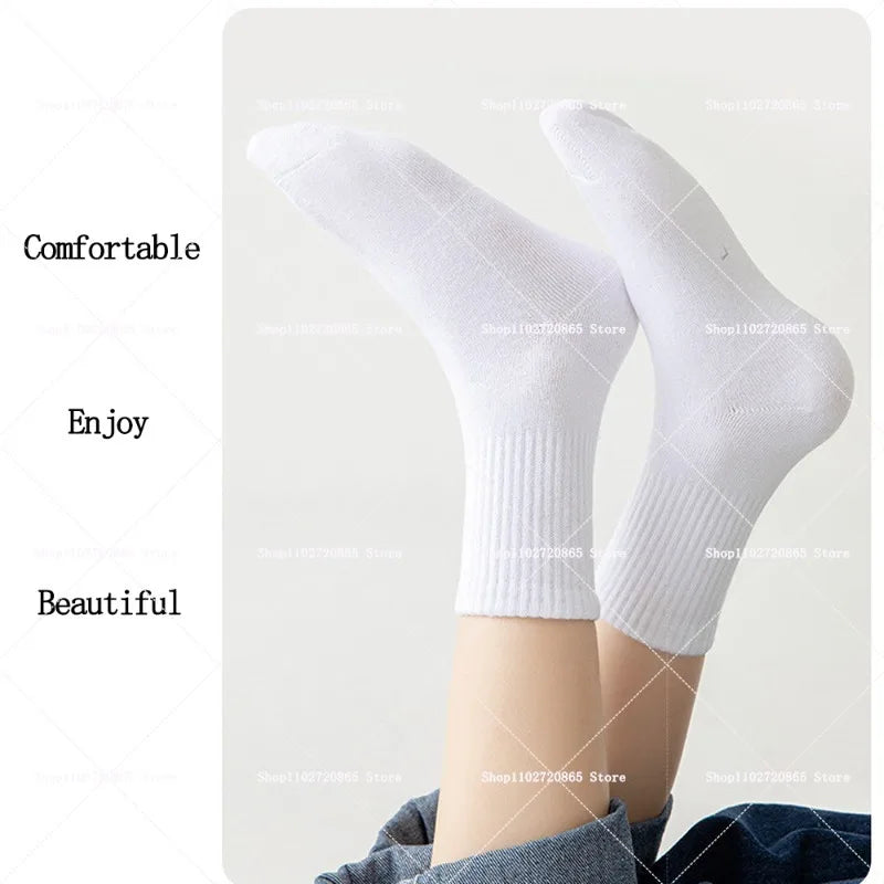 Snoopys Socks Cute Cartoon Anime Print Crew Socks Unisex All Season Breathable Soft Casual Sport Daily Wear Long Stockings Gift