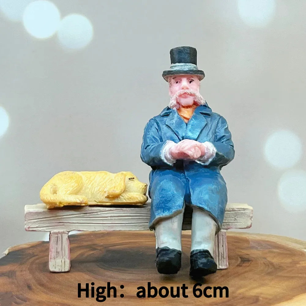 Miniature Resin Character Figurines, Multi-Style Tiny People Statues, Diorama Scene Layout Souvenir & Collectible